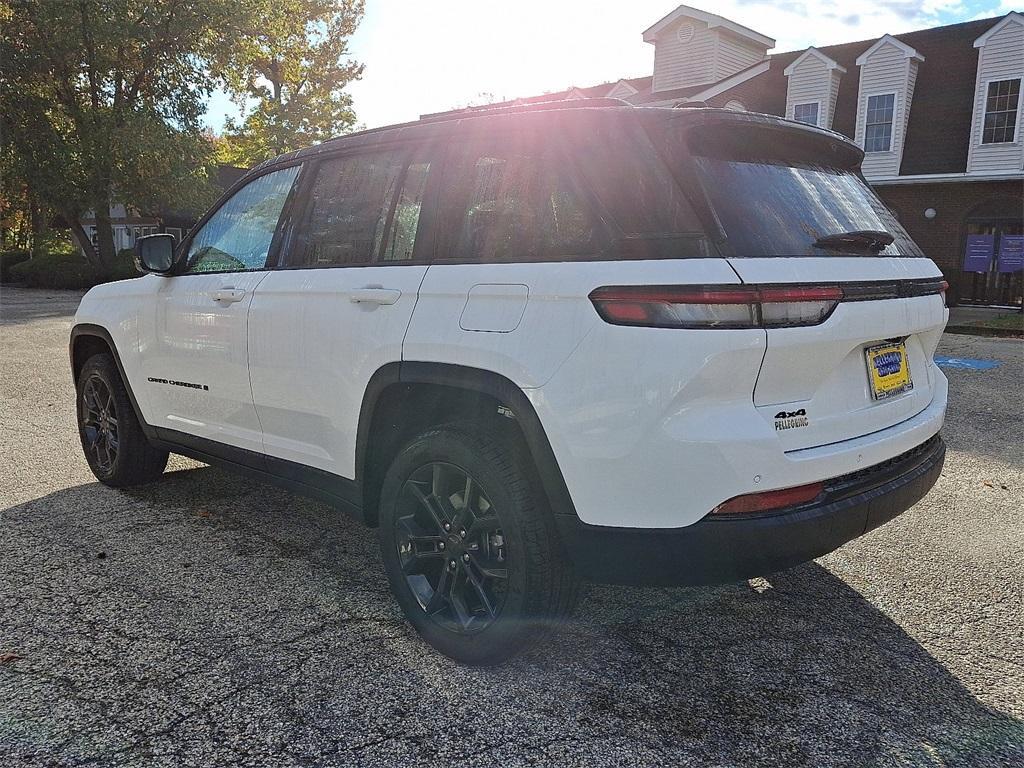 new 2025 Jeep Grand Cherokee car, priced at $53,140