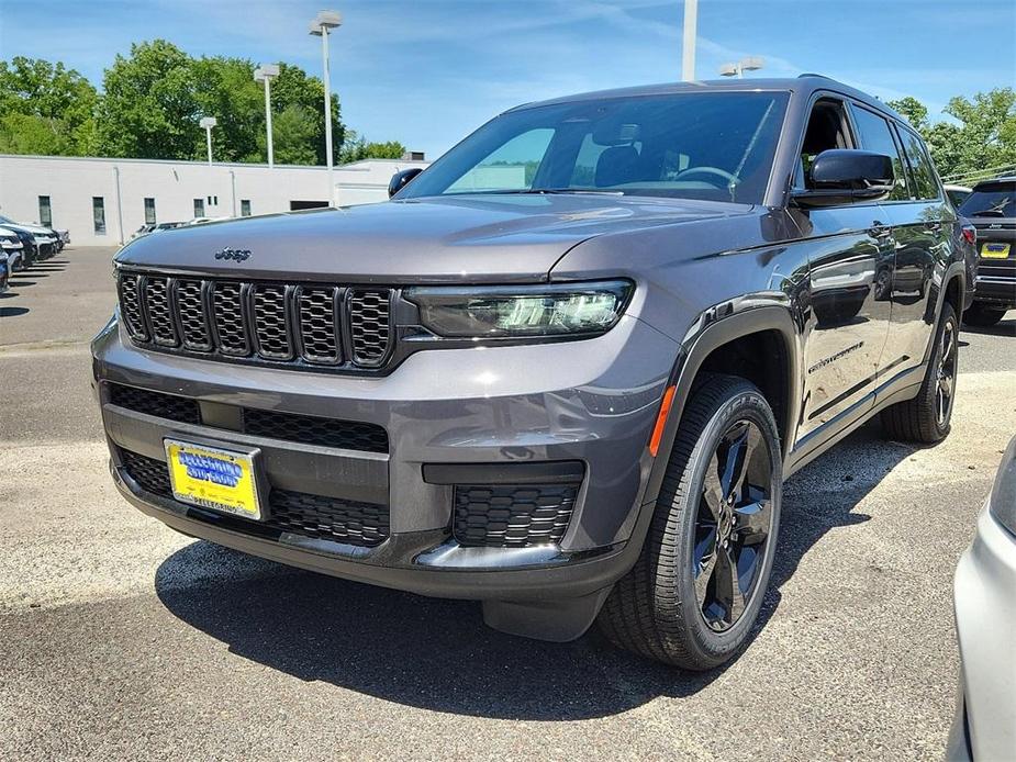 new 2024 Jeep Grand Cherokee L car, priced at $51,175