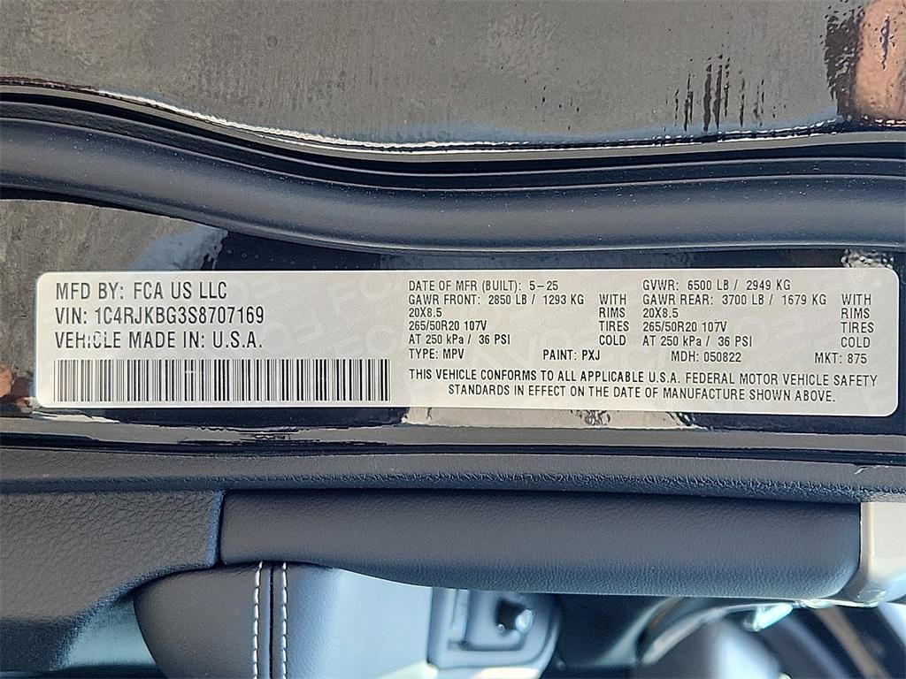 new 2025 Jeep Grand Cherokee L car, priced at $54,835