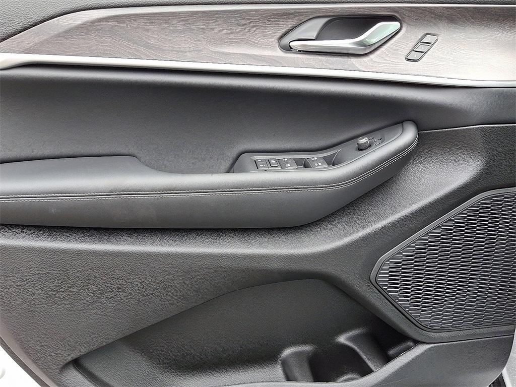 new 2025 Jeep Grand Cherokee car, priced at $52,140