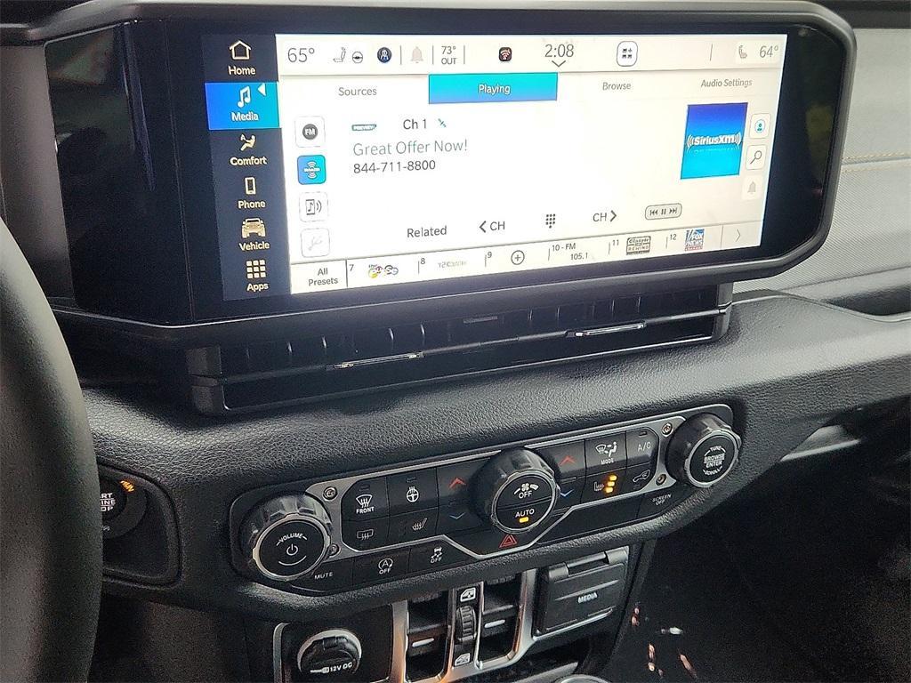 new 2025 Jeep Wrangler car, priced at $52,565