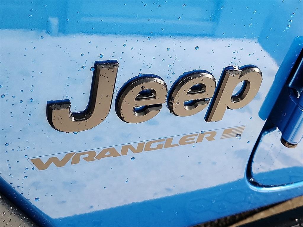 new 2025 Jeep Wrangler car, priced at $52,565