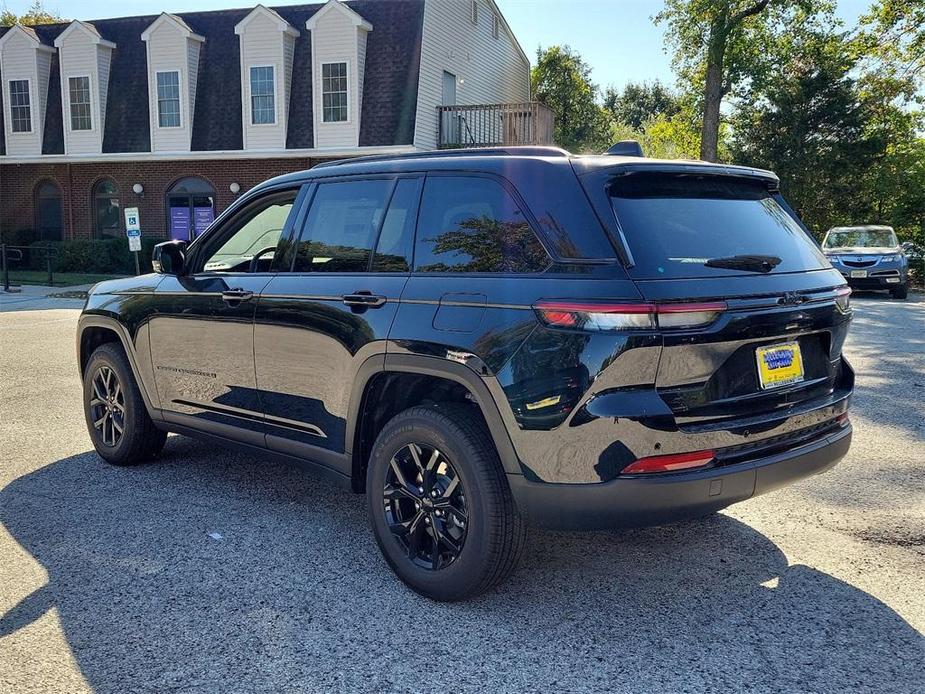 new 2025 Jeep Grand Cherokee car, priced at $46,530