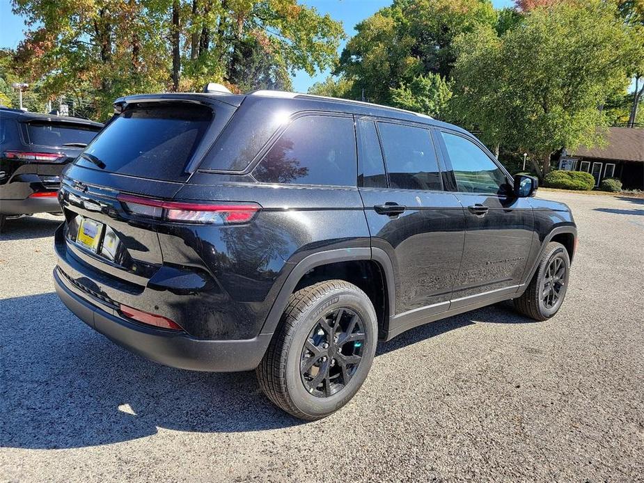 new 2025 Jeep Grand Cherokee car, priced at $46,530