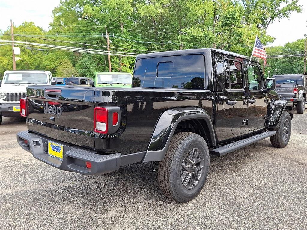 new 2025 Jeep Gladiator car, priced at $51,425