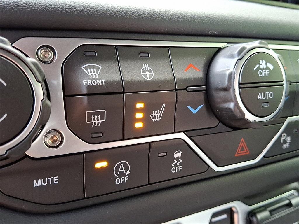 new 2025 Jeep Wrangler car, priced at $68,985