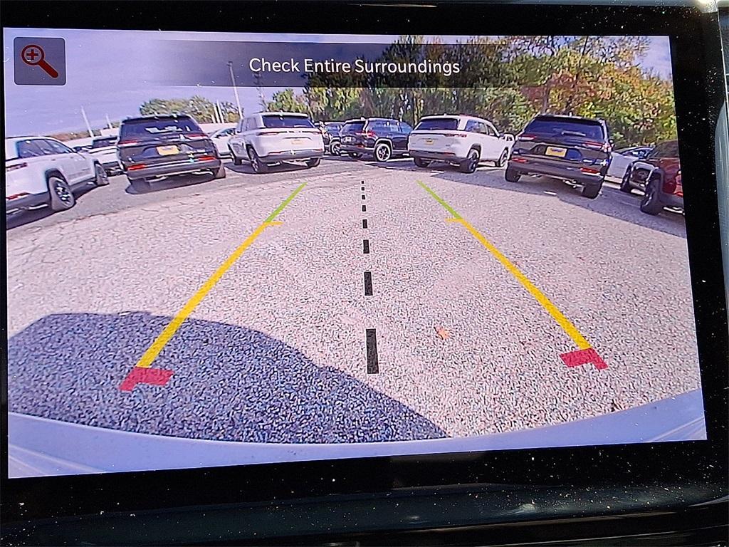 new 2025 Jeep Grand Cherokee car