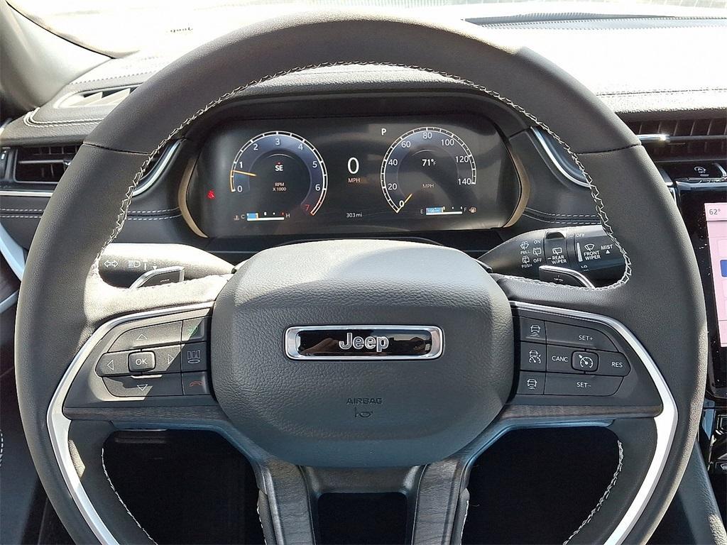 new 2025 Jeep Grand Cherokee car