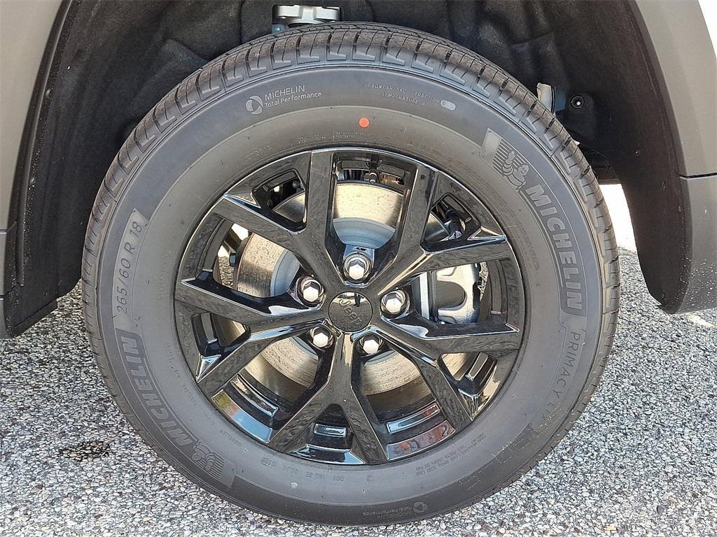 new 2025 Jeep Grand Cherokee L car, priced at $48,135