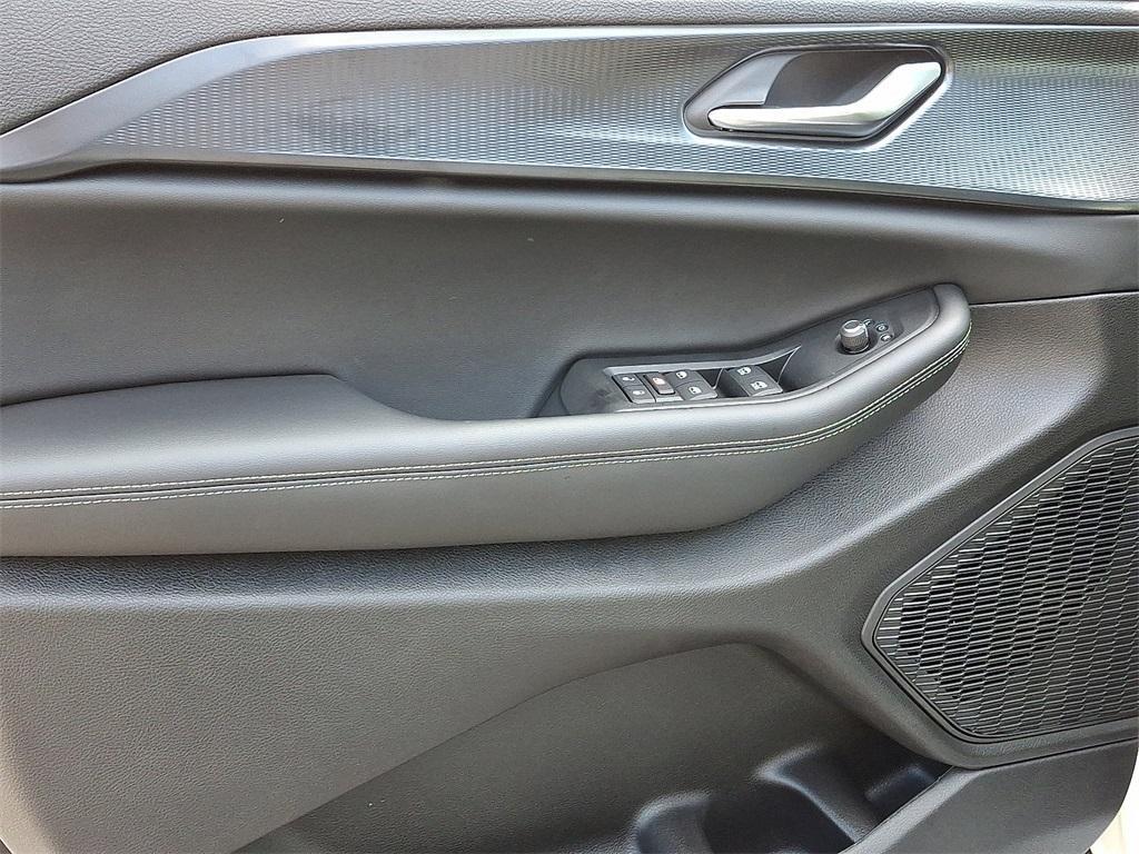 new 2025 Jeep Grand Cherokee L car, priced at $48,135