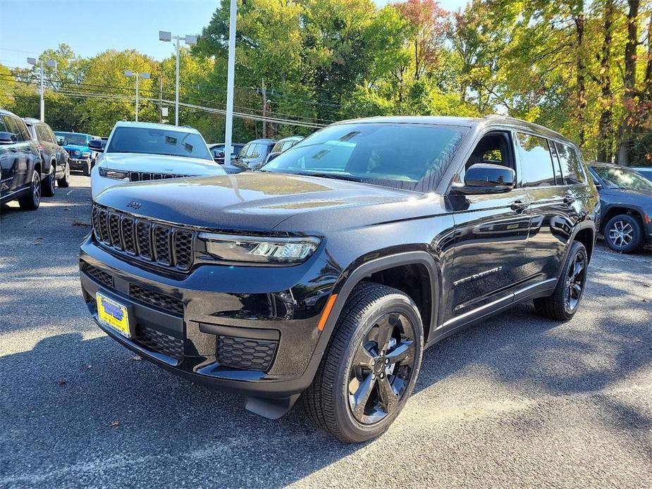 new 2024 Jeep Grand Cherokee L car, priced at $52,170