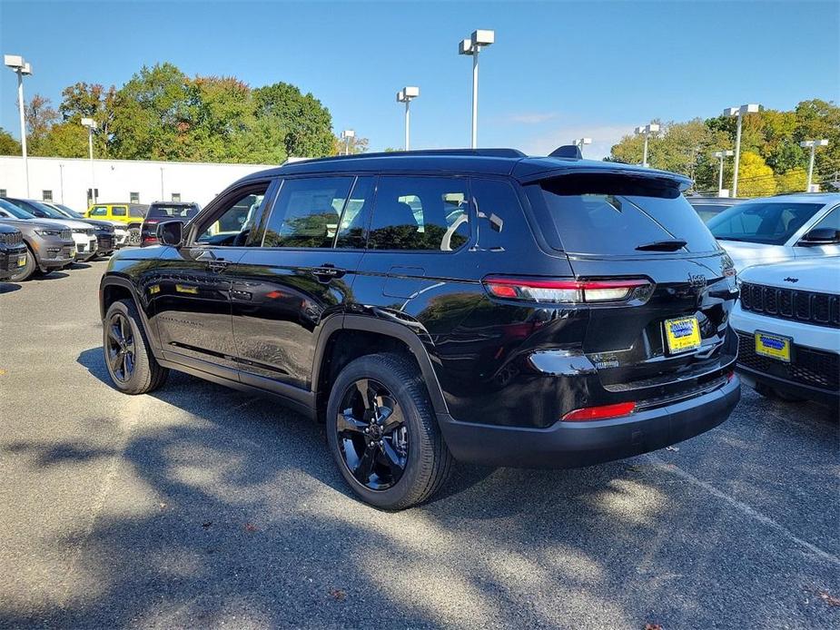 new 2024 Jeep Grand Cherokee L car, priced at $52,170