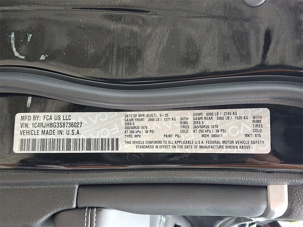 new 2025 Jeep Grand Cherokee car, priced at $52,735