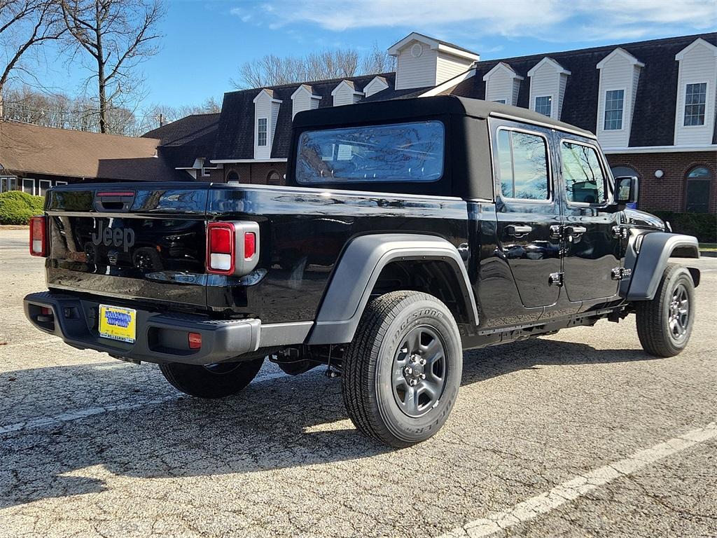 new 2024 Jeep Gladiator car, priced at $43,055