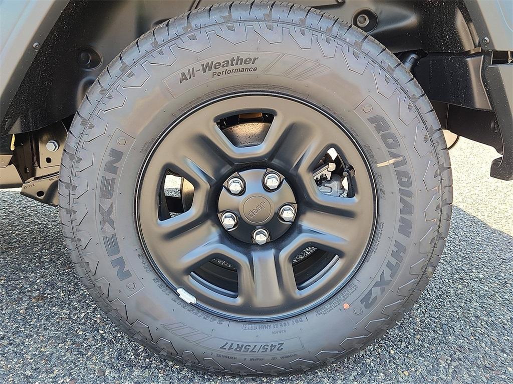new 2025 Jeep Wrangler car, priced at $37,950