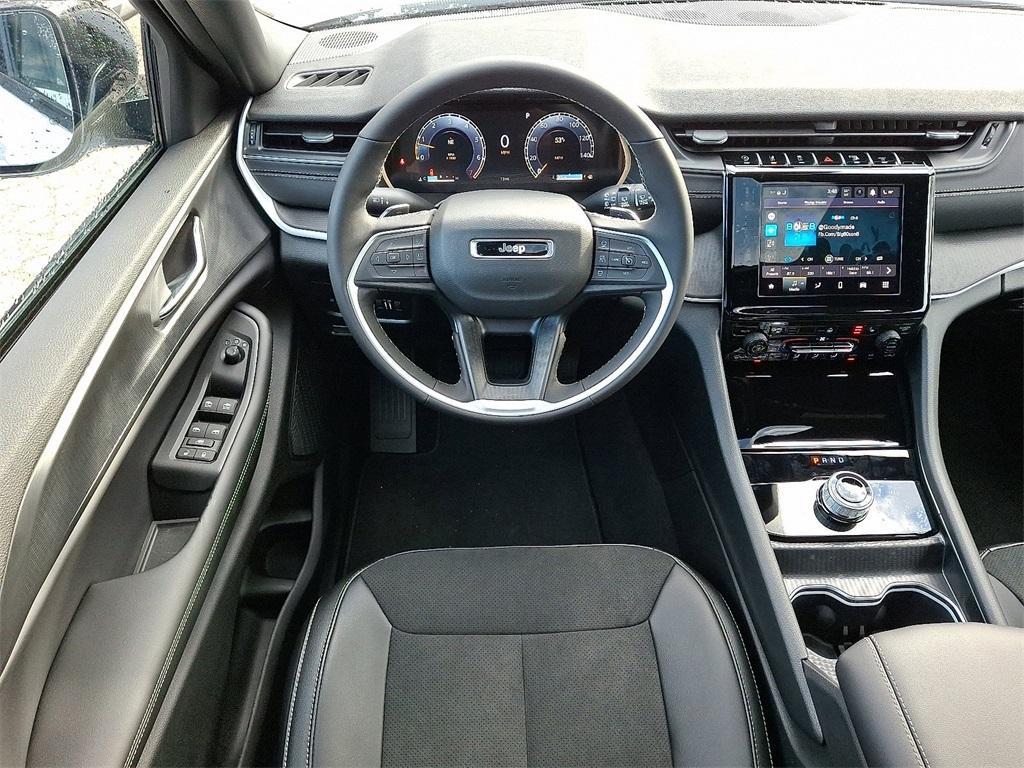 new 2025 Jeep Grand Cherokee car, priced at $47,780
