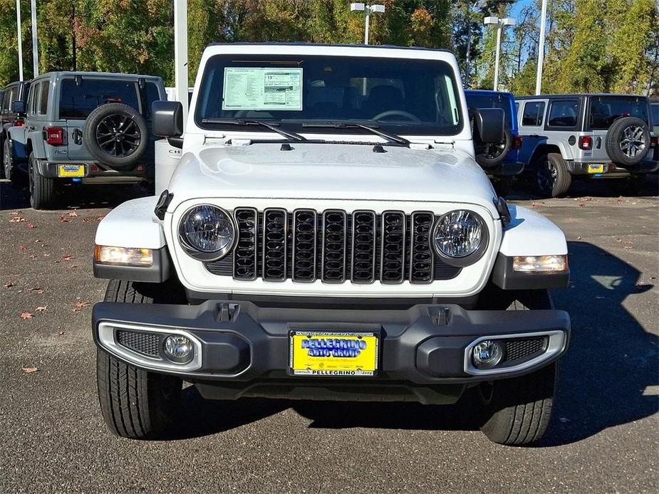 new 2024 Jeep Gladiator car, priced at $52,025