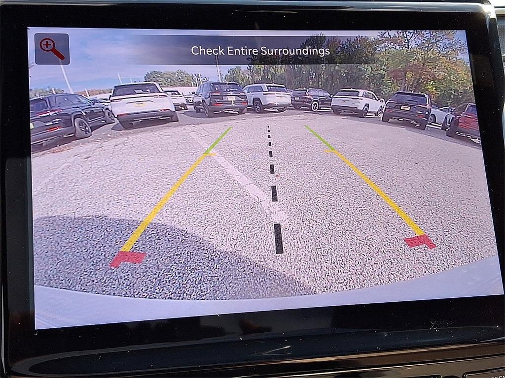 new 2025 Jeep Grand Cherokee car, priced at $52,140