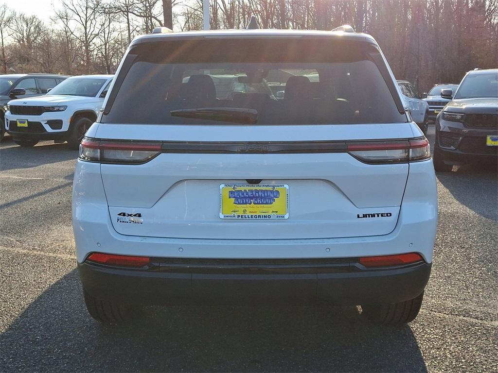 new 2025 Jeep Grand Cherokee car, priced at $52,935