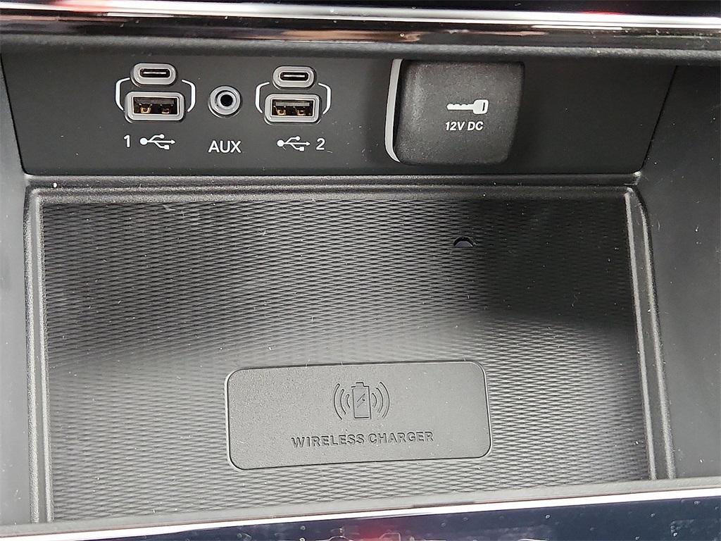 new 2025 Jeep Grand Cherokee car, priced at $43,575