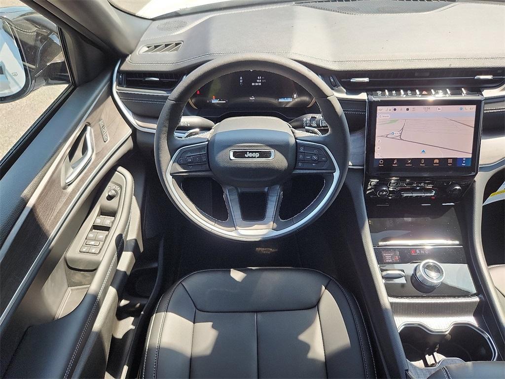 new 2025 Jeep Grand Cherokee car, priced at $49,415