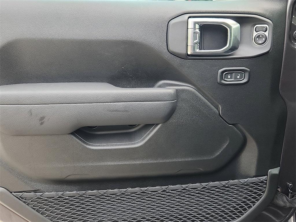 new 2025 Jeep Wrangler car, priced at $52,765