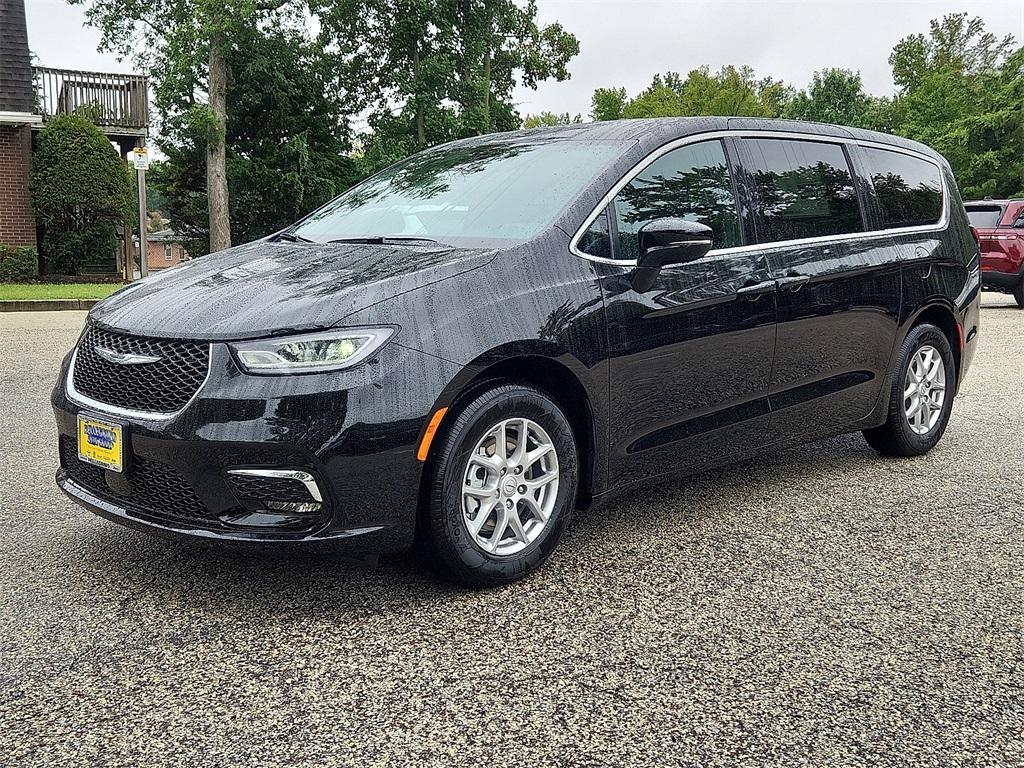 new 2026 Chrysler Pacifica car, priced at $44,460
