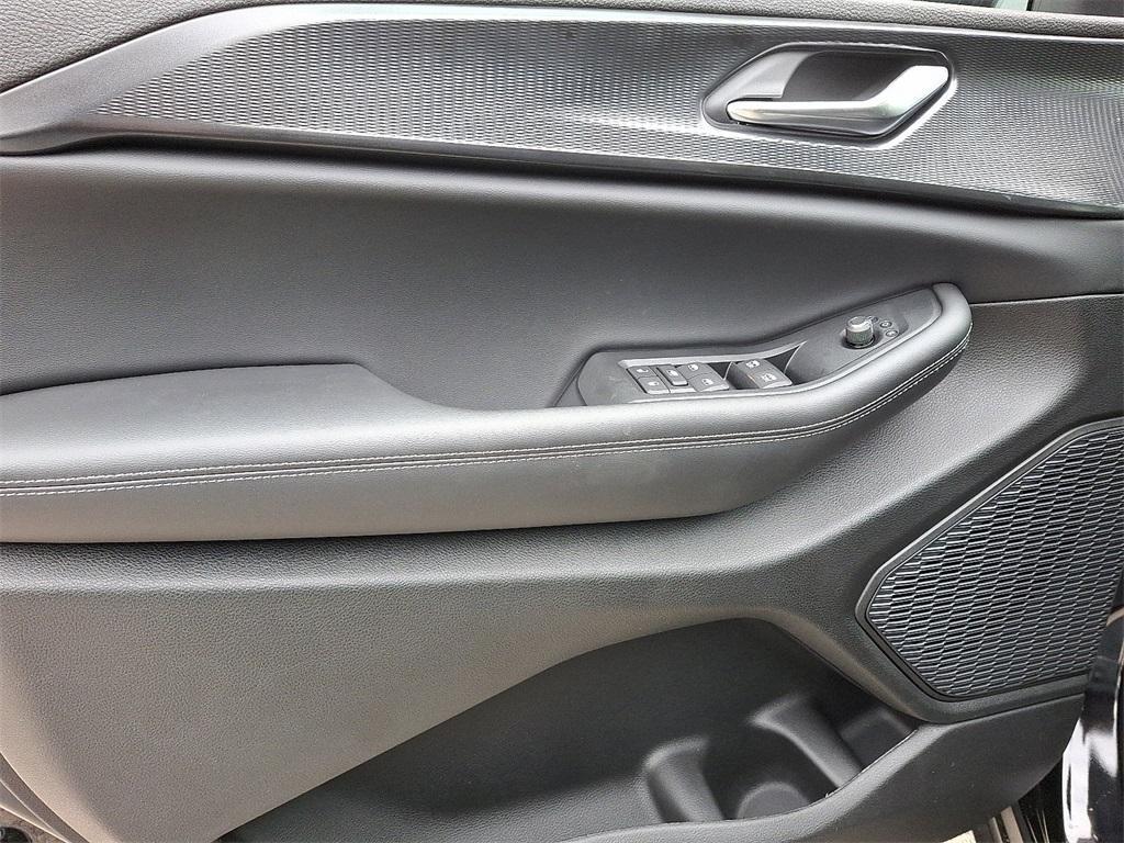 new 2025 Jeep Grand Cherokee L car, priced at $48,730