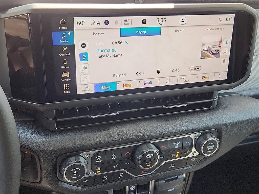 new 2025 Jeep Gladiator car, priced at $50,830
