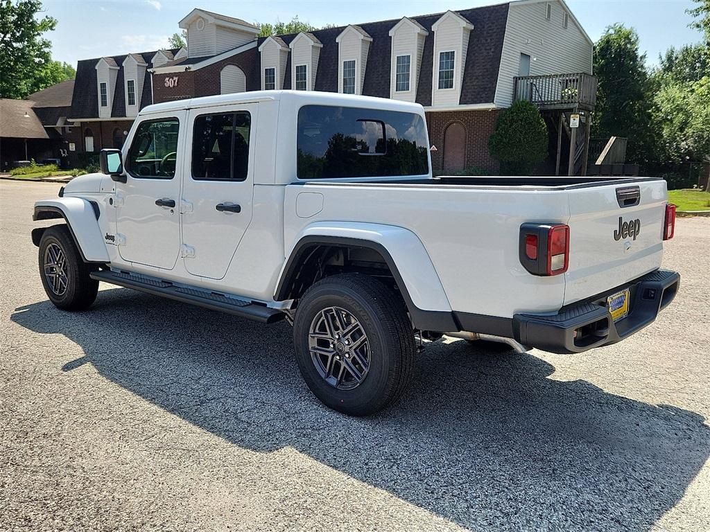 new 2025 Jeep Gladiator car, priced at $50,830