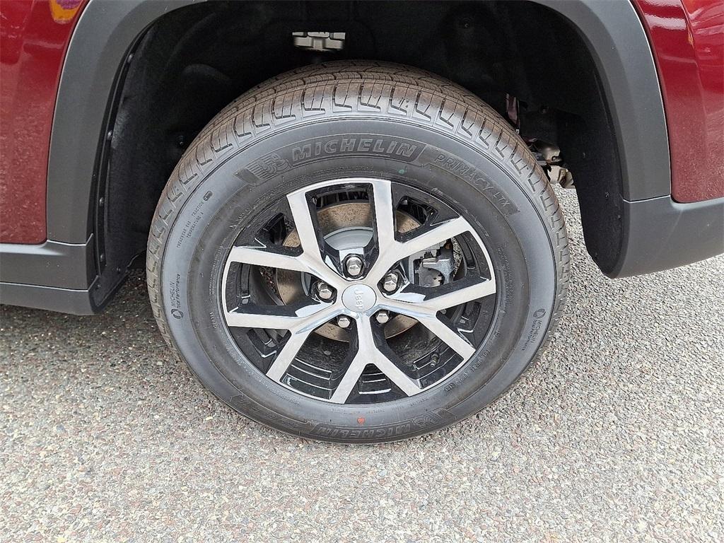 new 2025 Jeep Grand Cherokee car, priced at $50,010