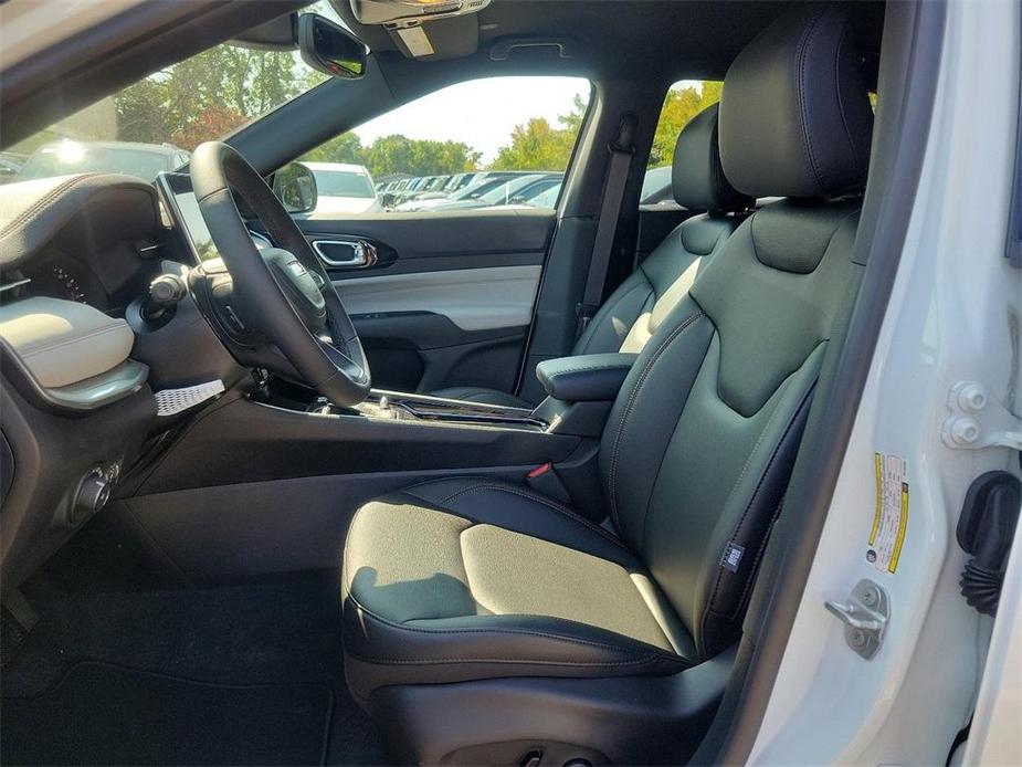 new 2024 Jeep Compass car, priced at $35,340