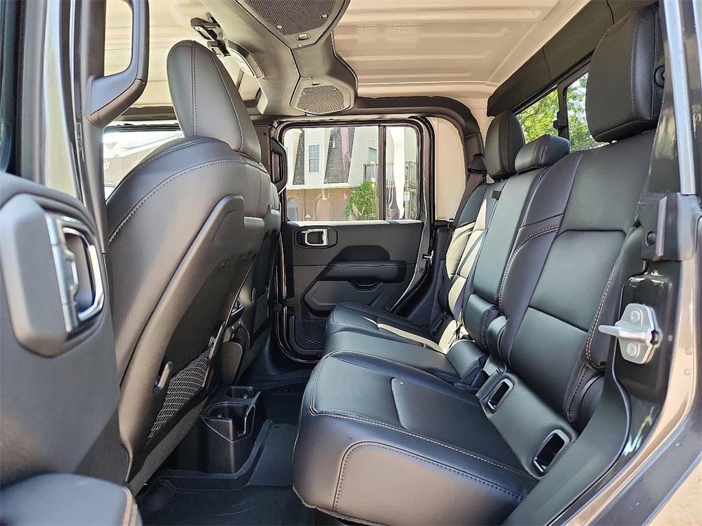 new 2025 Jeep Gladiator car, priced at $49,410