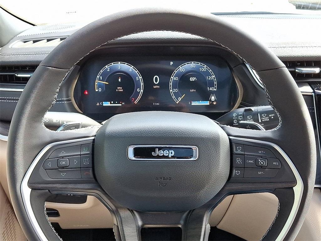 new 2025 Jeep Grand Cherokee car, priced at $55,065