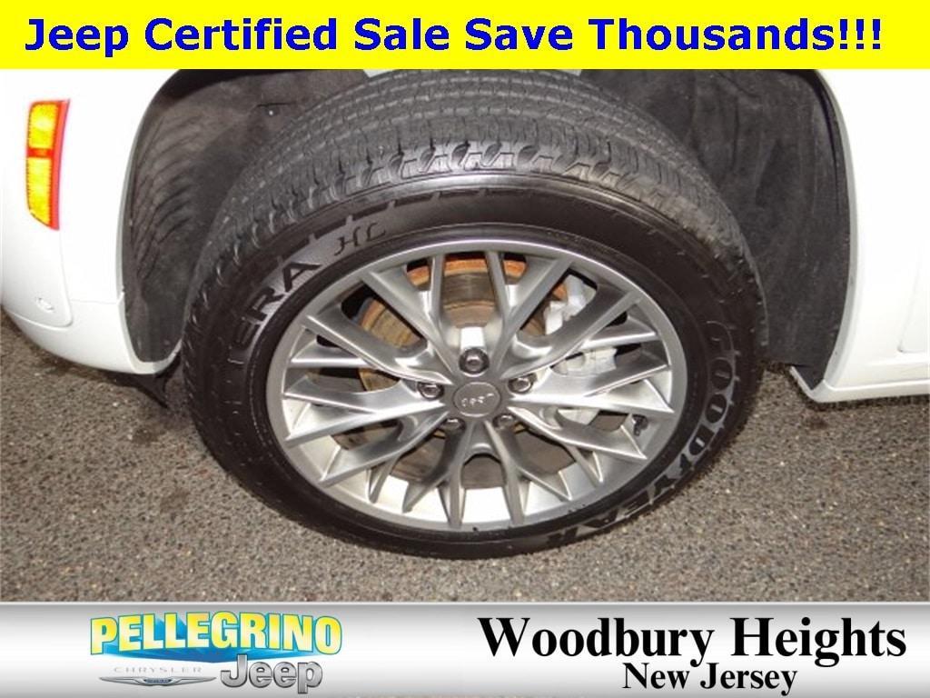 used 2024 Jeep Grand Cherokee car, priced at $47,444
