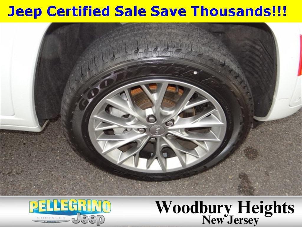 used 2024 Jeep Grand Cherokee car, priced at $47,444