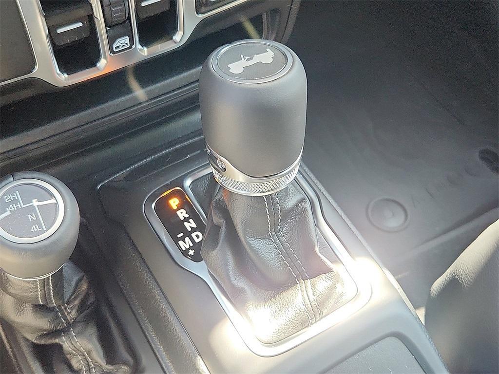 new 2025 Jeep Wrangler car, priced at $61,615