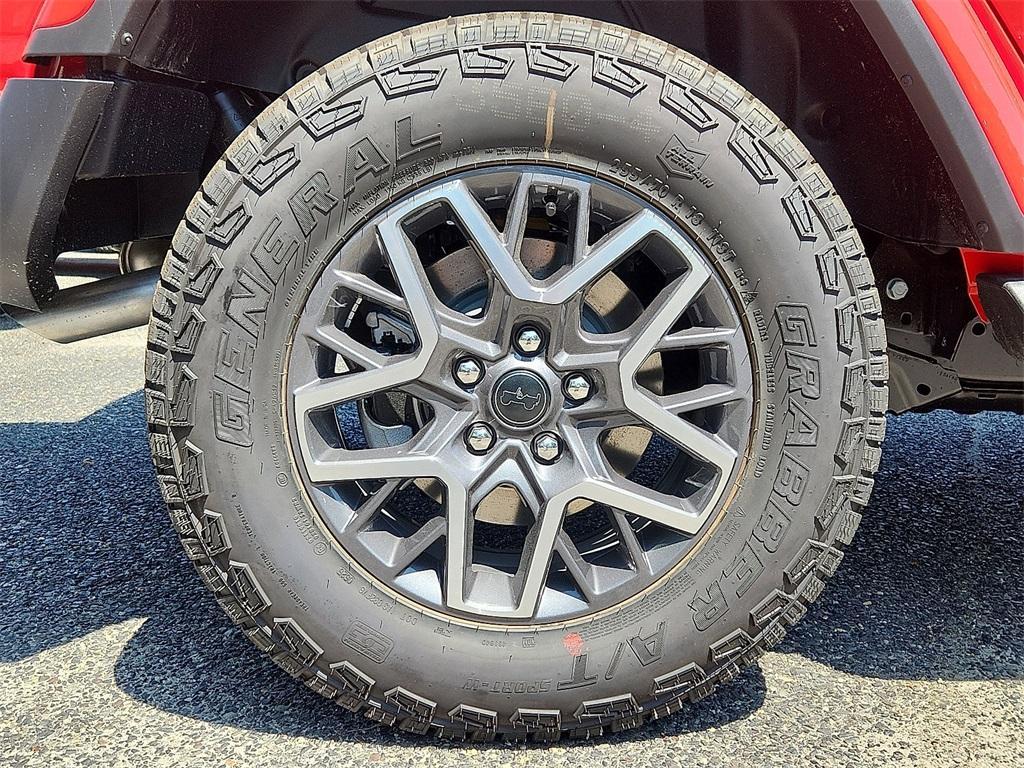 new 2025 Jeep Wrangler car, priced at $61,615