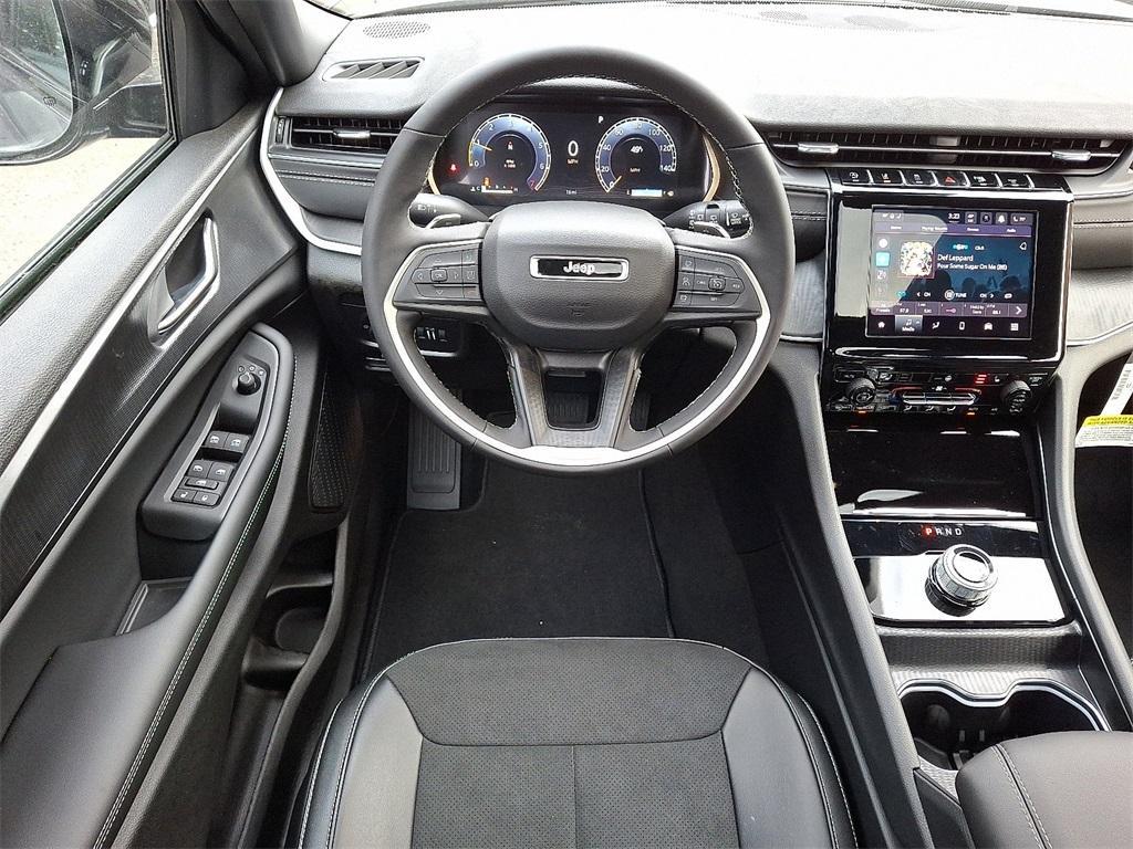 new 2025 Jeep Grand Cherokee car, priced at $47,725