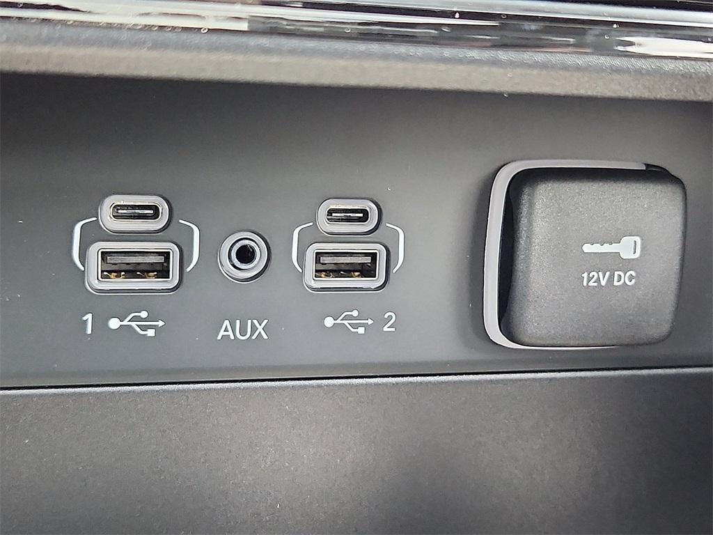 new 2025 Jeep Grand Cherokee car
