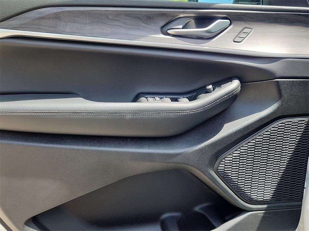 new 2025 Jeep Grand Cherokee car