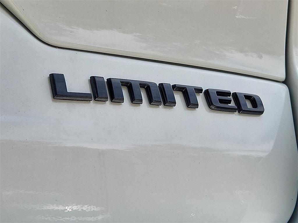 new 2025 Jeep Grand Cherokee car
