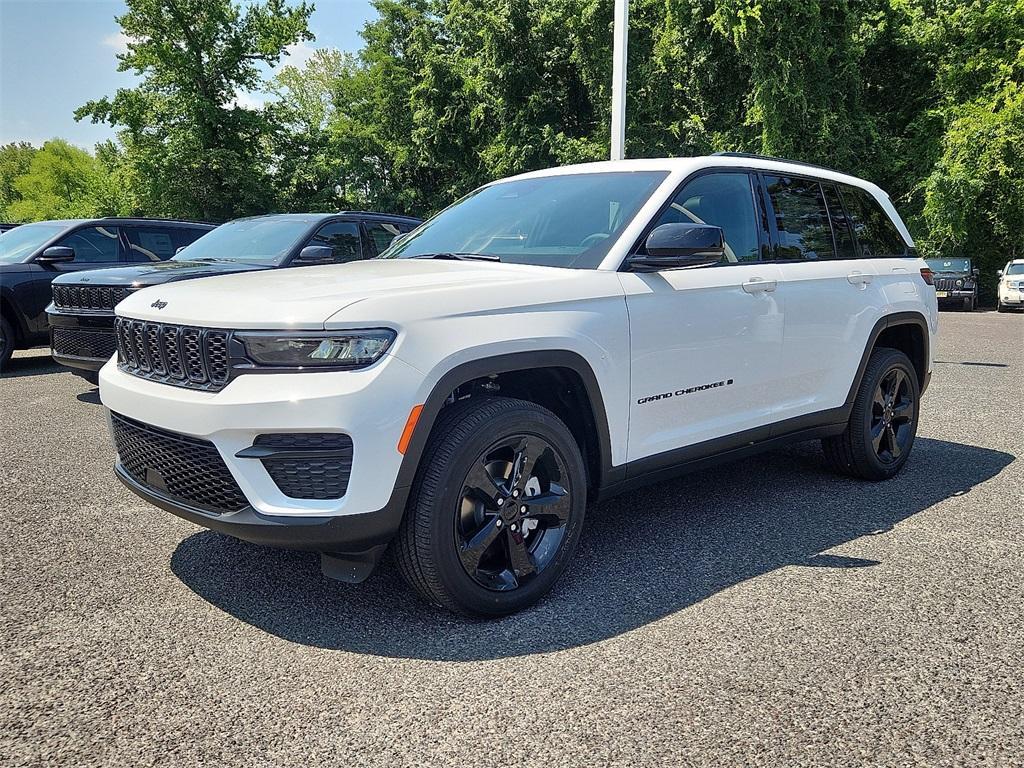 new 2025 Jeep Grand Cherokee car