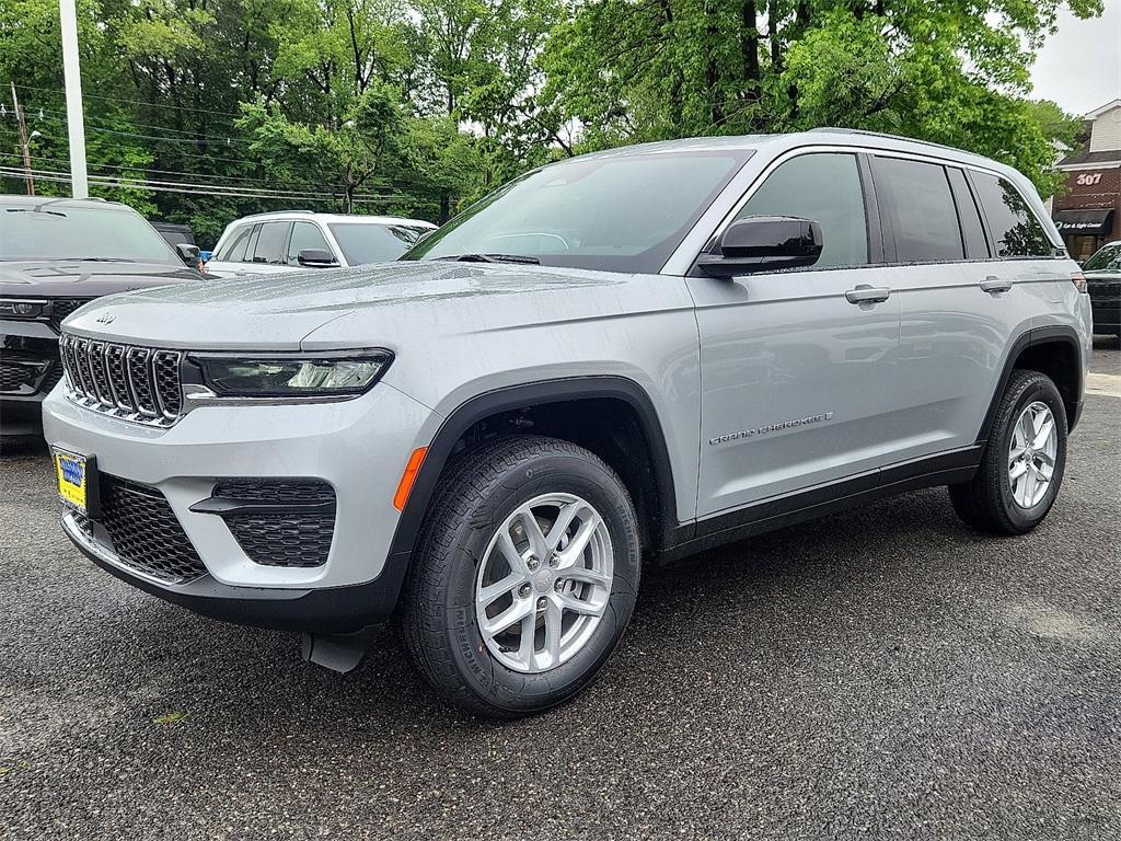 new 2025 Jeep Grand Cherokee car, priced at $44,170