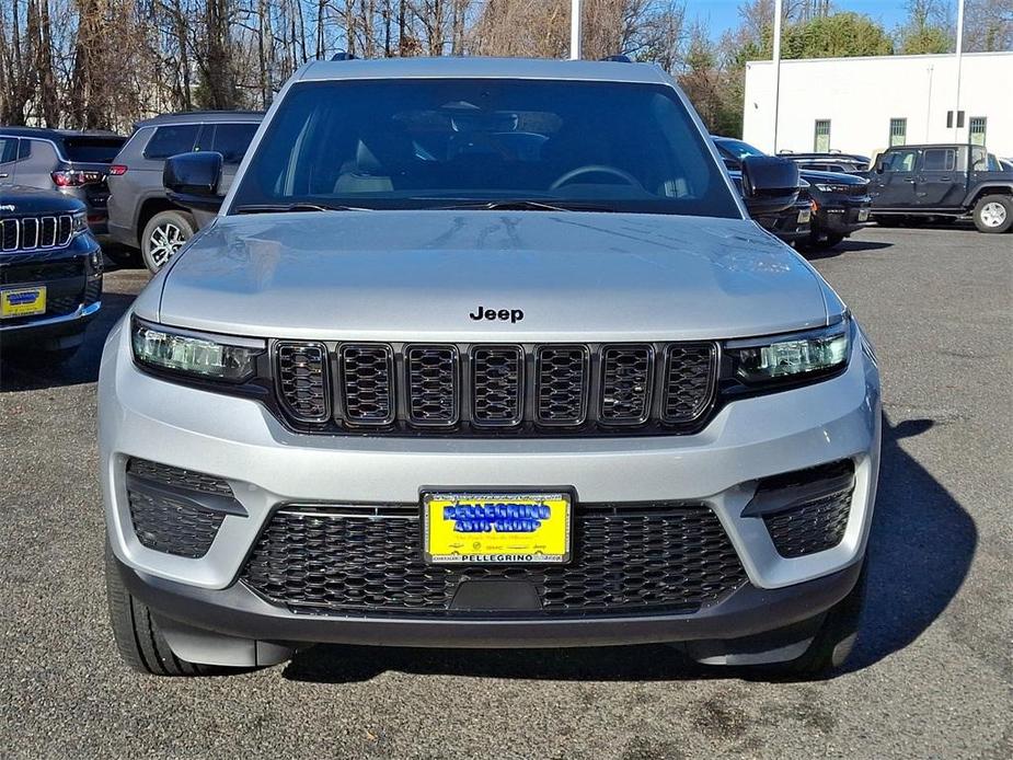 new 2025 Jeep Grand Cherokee car, priced at $48,175