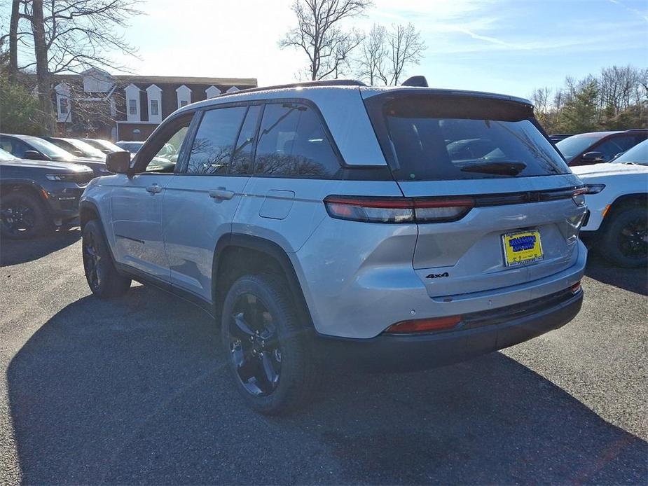 new 2025 Jeep Grand Cherokee car, priced at $48,175