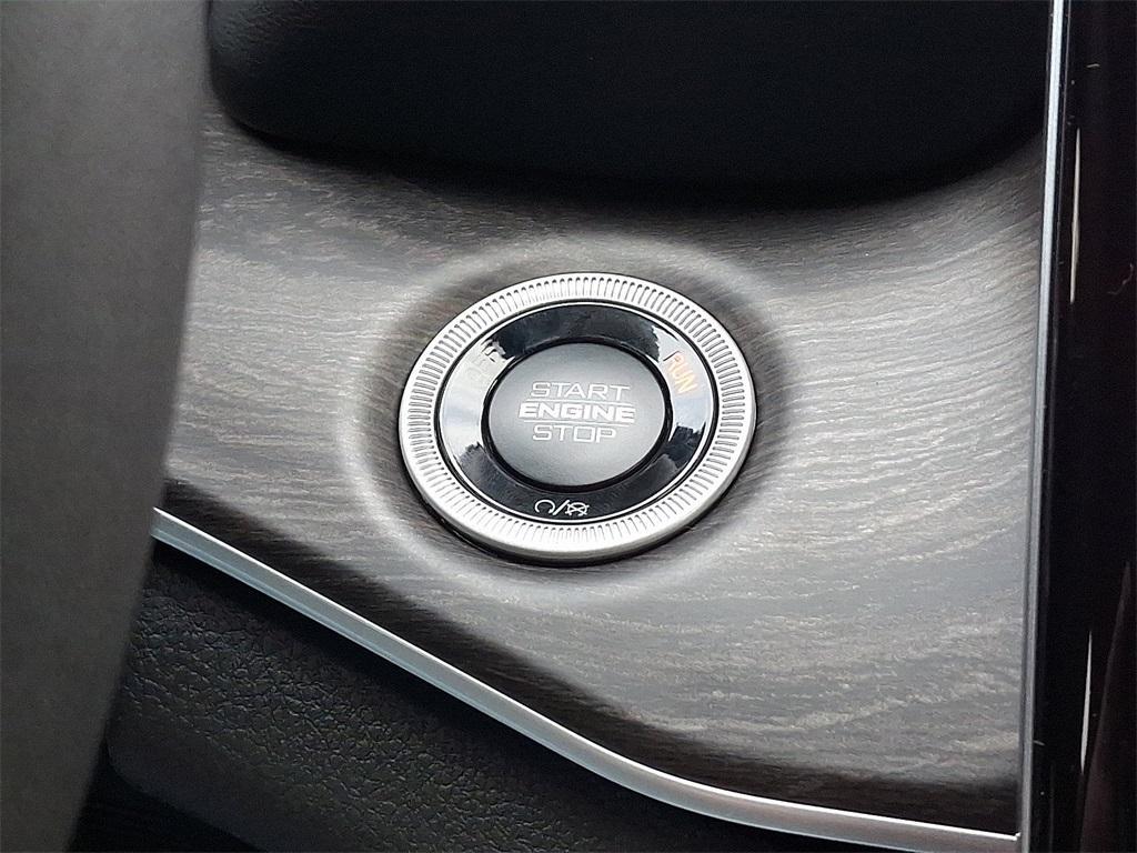 new 2025 Jeep Grand Cherokee L car, priced at $57,760