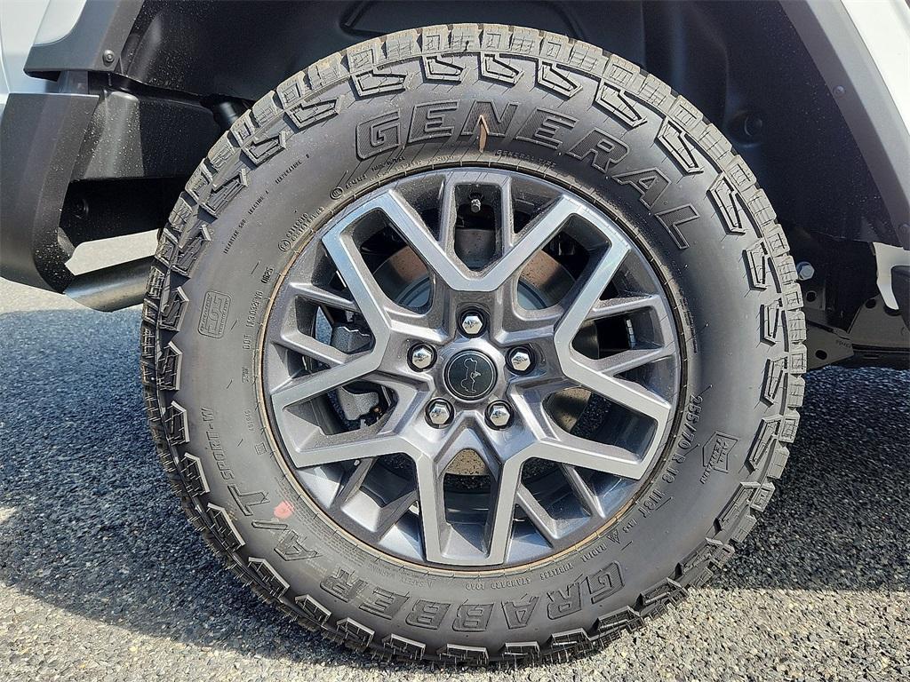 new 2025 Jeep Wrangler car, priced at $61,020