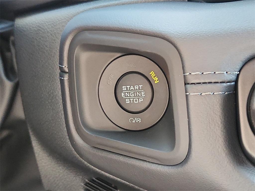 new 2025 Jeep Wrangler car, priced at $61,020