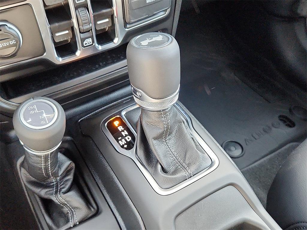 new 2025 Jeep Wrangler car, priced at $61,020